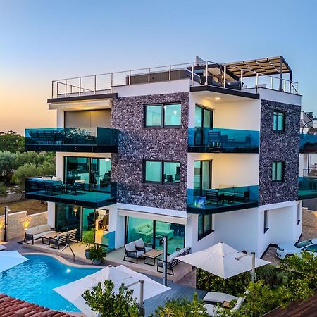 Luxury Apartments Vilamaloca Vir Luaran gambar