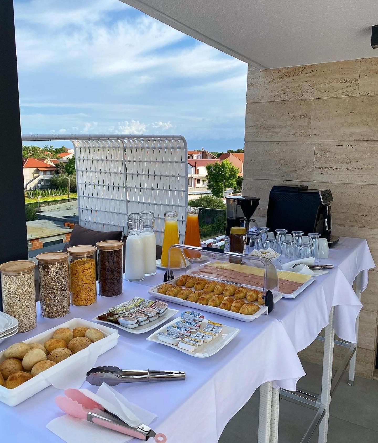 Luxury Apartments Vilamaloca Vir Luaran gambar