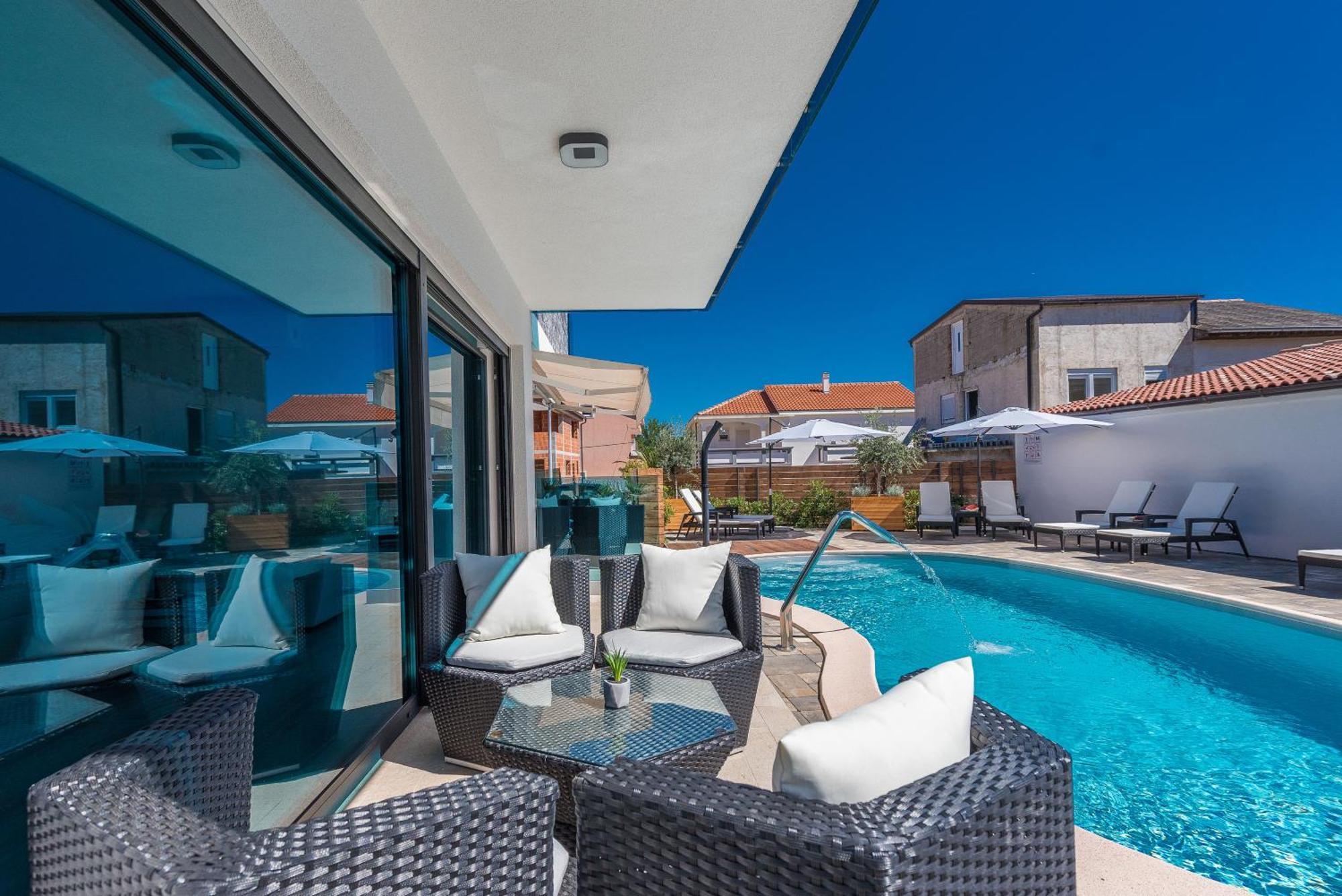 Luxury Apartments Vilamaloca Vir Bilik gambar