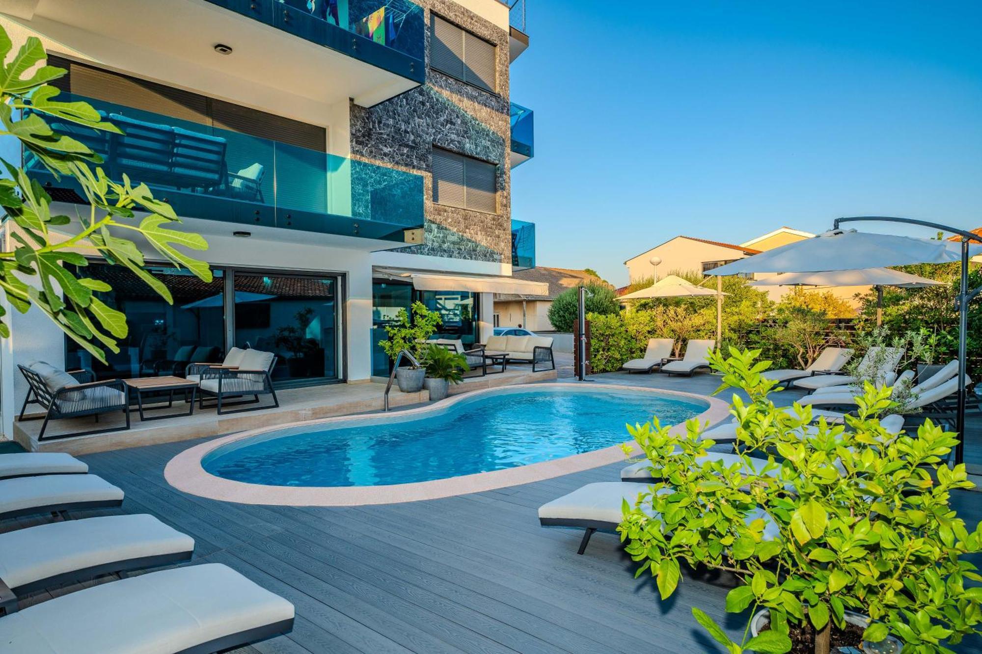 Luxury Apartments Vilamaloca Vir Luaran gambar