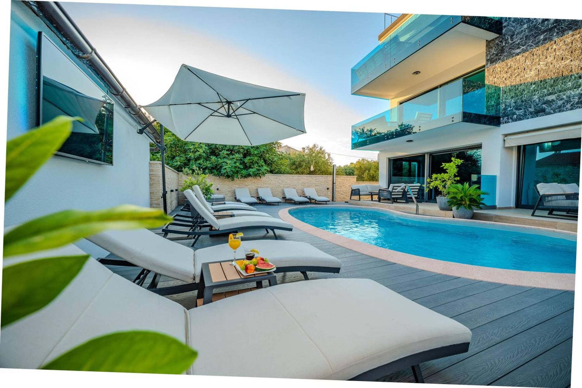 Luxury Apartments Vilamaloca Vir Luaran gambar