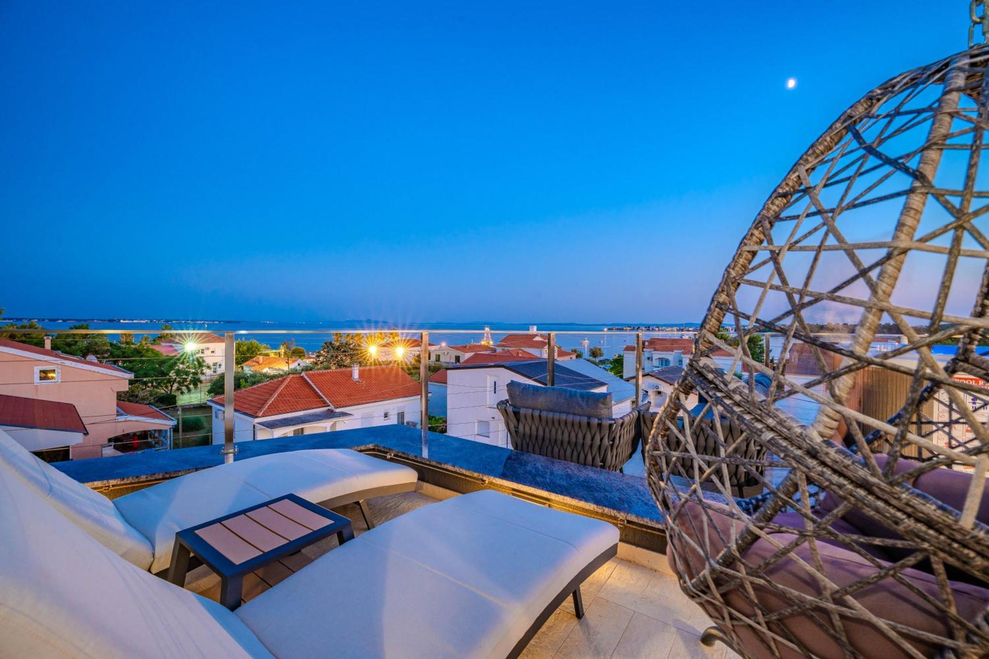 Luxury Apartments Vilamaloca Vir Luaran gambar
