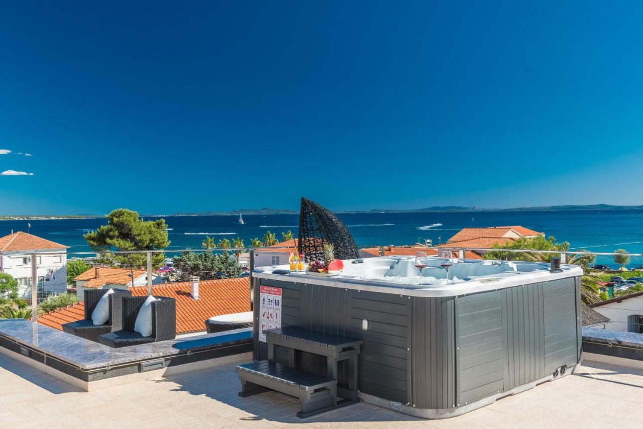 Luxury Apartments Vilamaloca Vir Luaran gambar